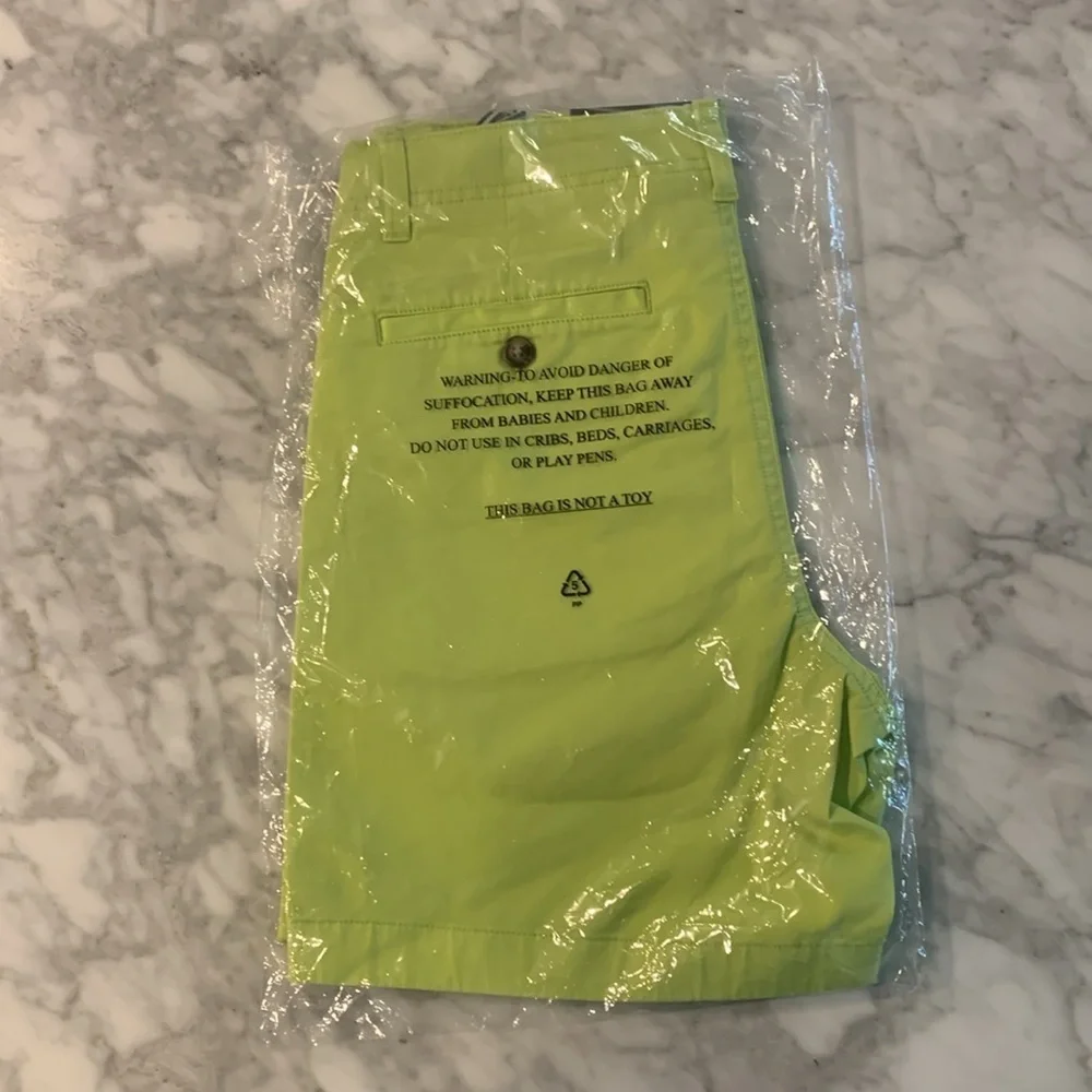 Vineyard Vines 7” Island Short, Wild Lime, NWT, 28”waist